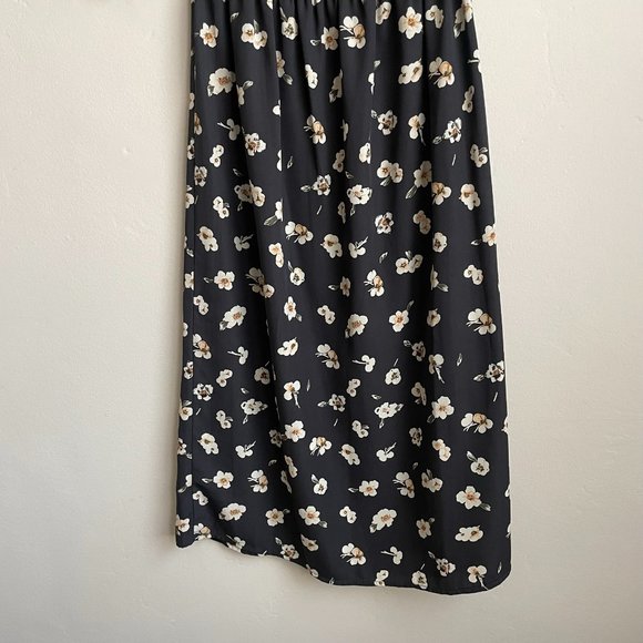 Soprano / Black & Cream Floral Off The Shoulder Midi Dress - Picture 4 of 8